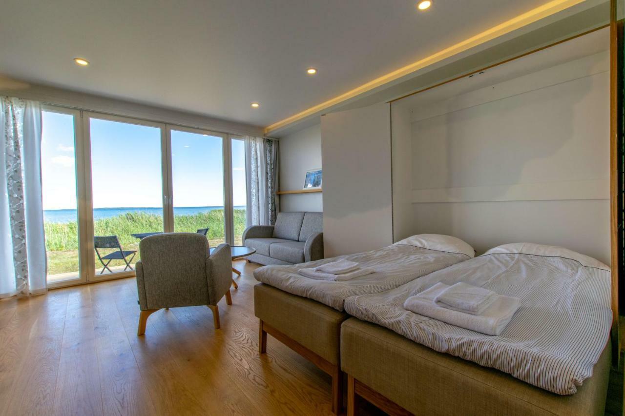 Modern Sea View Apartments By Villa Kuus Solme Kuressaare Exteriör bild